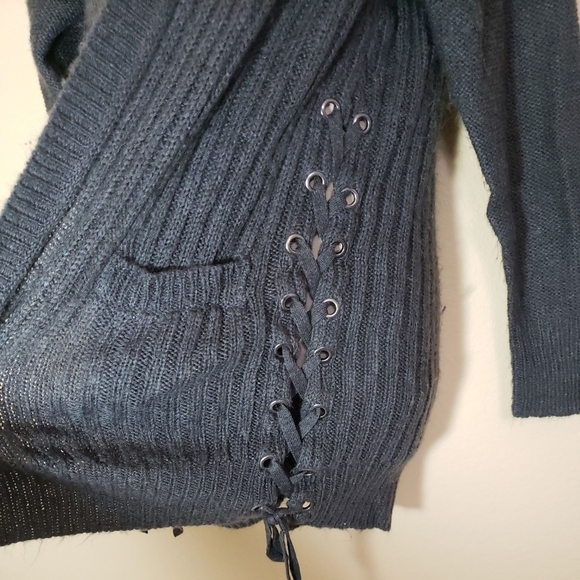 Vntg Rev revelation Gray knit sweater cardigan ties down the sides. Size S - Picture 3 of 9